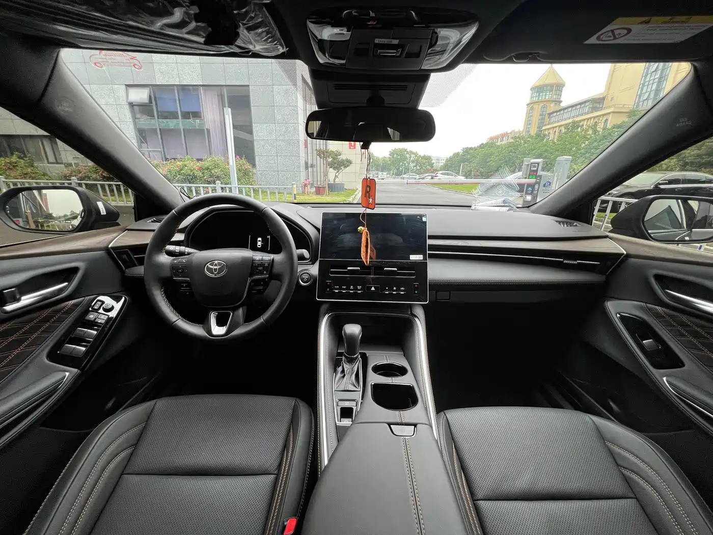 Toyota Avalon 2024 Hybrid 2.0L Luxury Edition фото 5