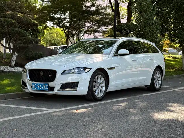  Jaguar Jaguar XF 2018 XF Sportbrake 2.0T 250PS 2WD Elegance Edition