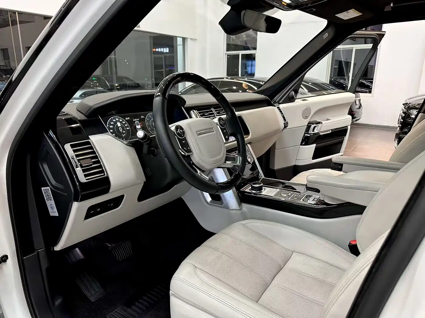 Land Rover Range Rover 2017 3.0 SC V6 Vogue фото 6
