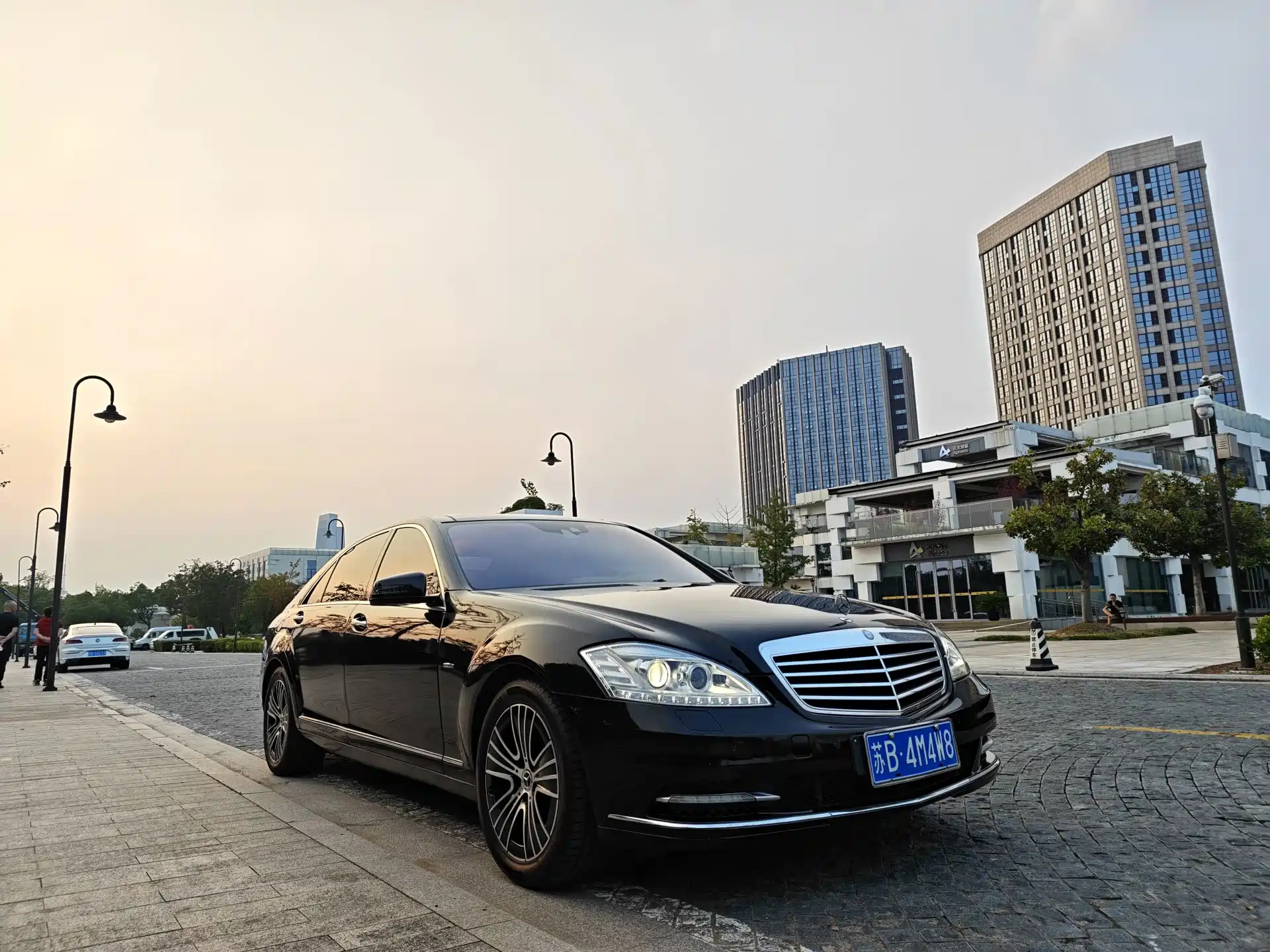Фото 3 - Mercedes-Benz S-Class