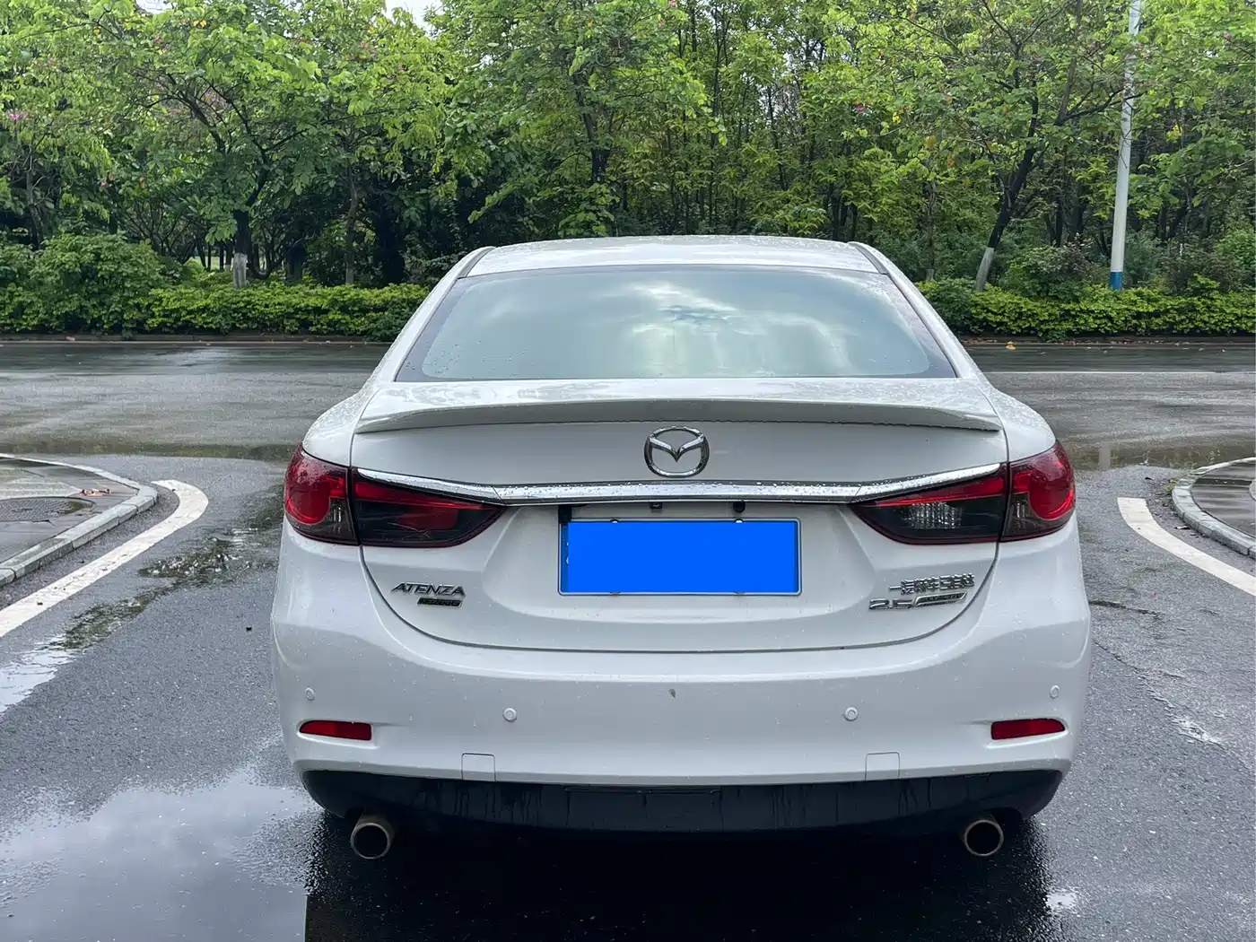 Photo 7 - Mazda Atenza