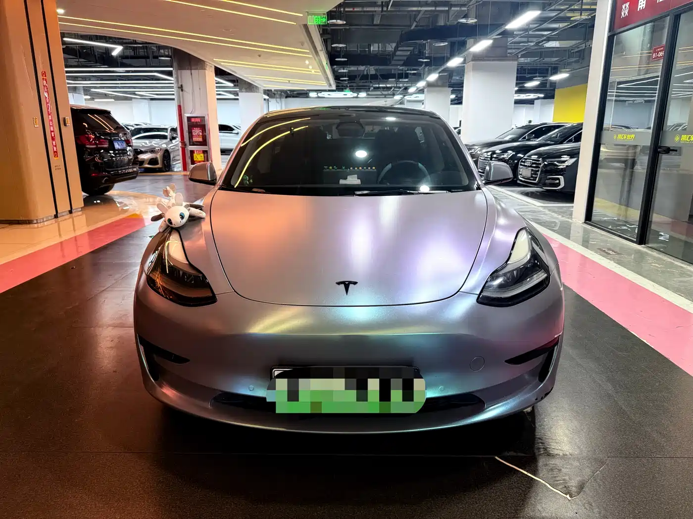 TESLA MODEL 3