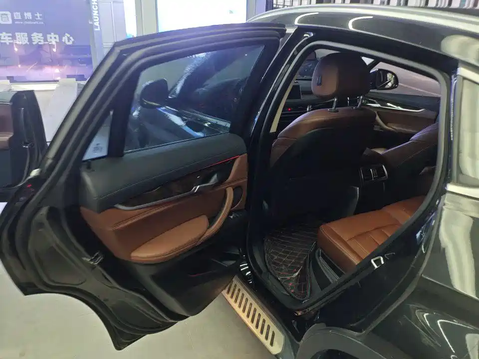 BMW X6 2015 xDrive28i фото 6