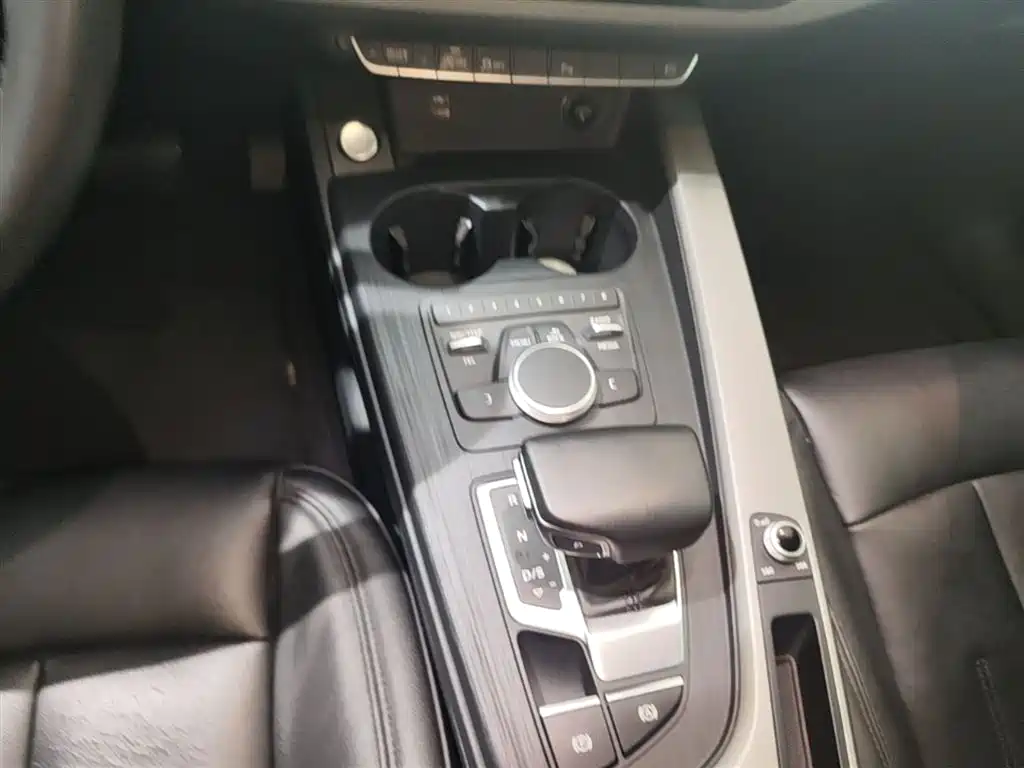 Audi A4L 2019 40 TFSI Progressive (China VI) фото 11