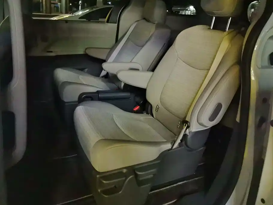 Toyota Sienna 2025 2024 2.5L Hybrid Comfort Edition