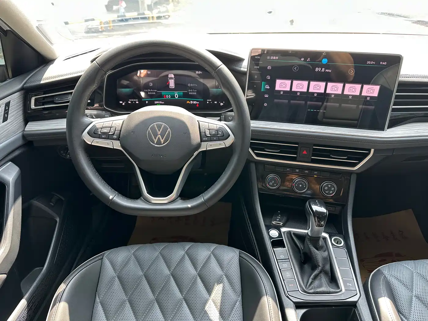 Volkswagen Sagitar 2023 300TSI DSG Surpassing Edition фото 9