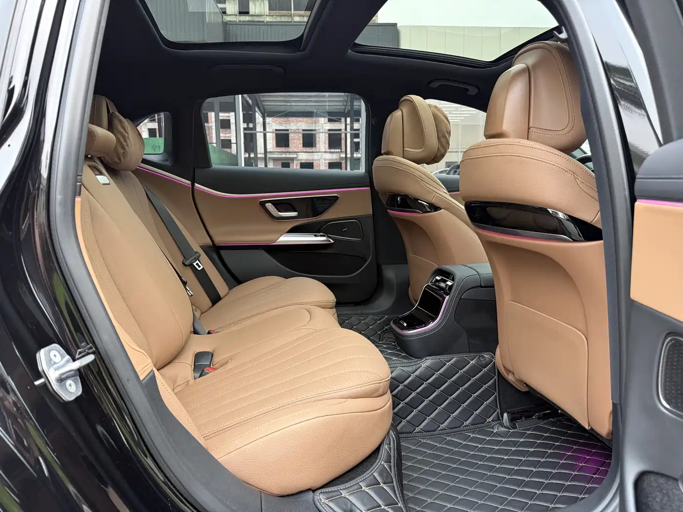 Mercedes-Benz E-Class 2024 Facelift E 260 L фото 9
