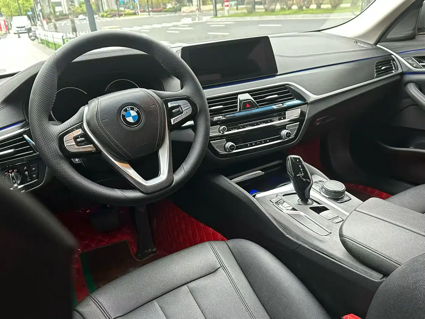 BMW 5 Series 2018 525Li Luxury Package фото 6