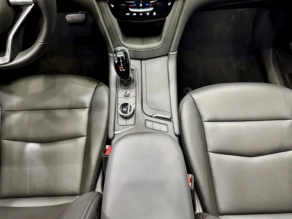 Cadillac XT6 2023 2022 2.0T 6-Seater 4WD Trend Edition