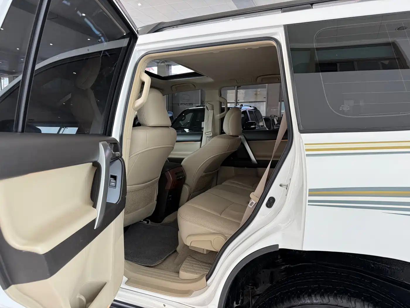 Toyota Prado 2010 4.0L Automatic TX фото 7