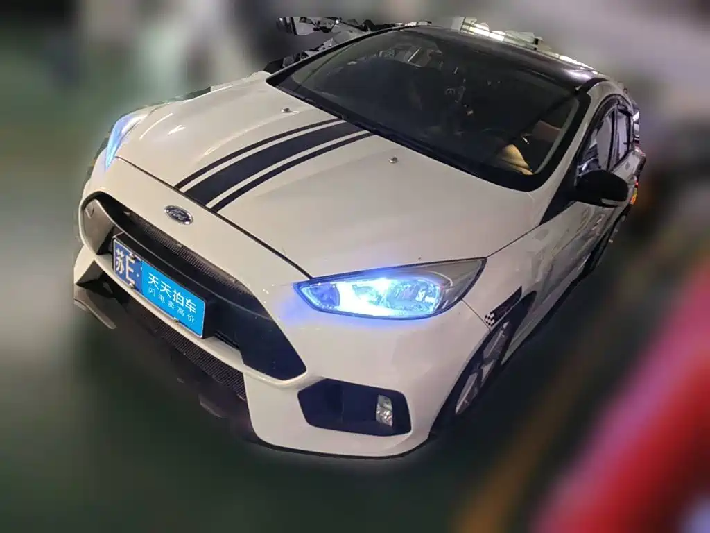 Photo 1 - Ford Focus