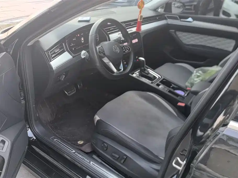 Volkswagen Magotan 2023 Model 2 Million Commemorative Edition 330TSI DSG Luxury фото 9