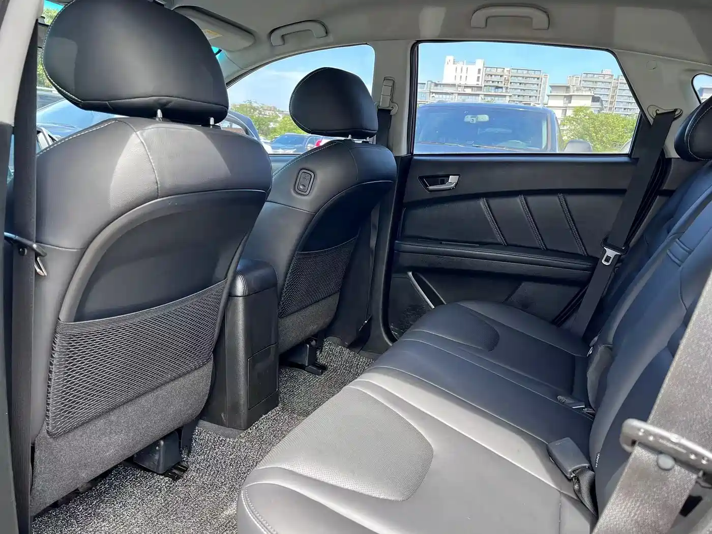 Luxgen U6 SUV 2016 2016 1.8T Fashion Upgrade