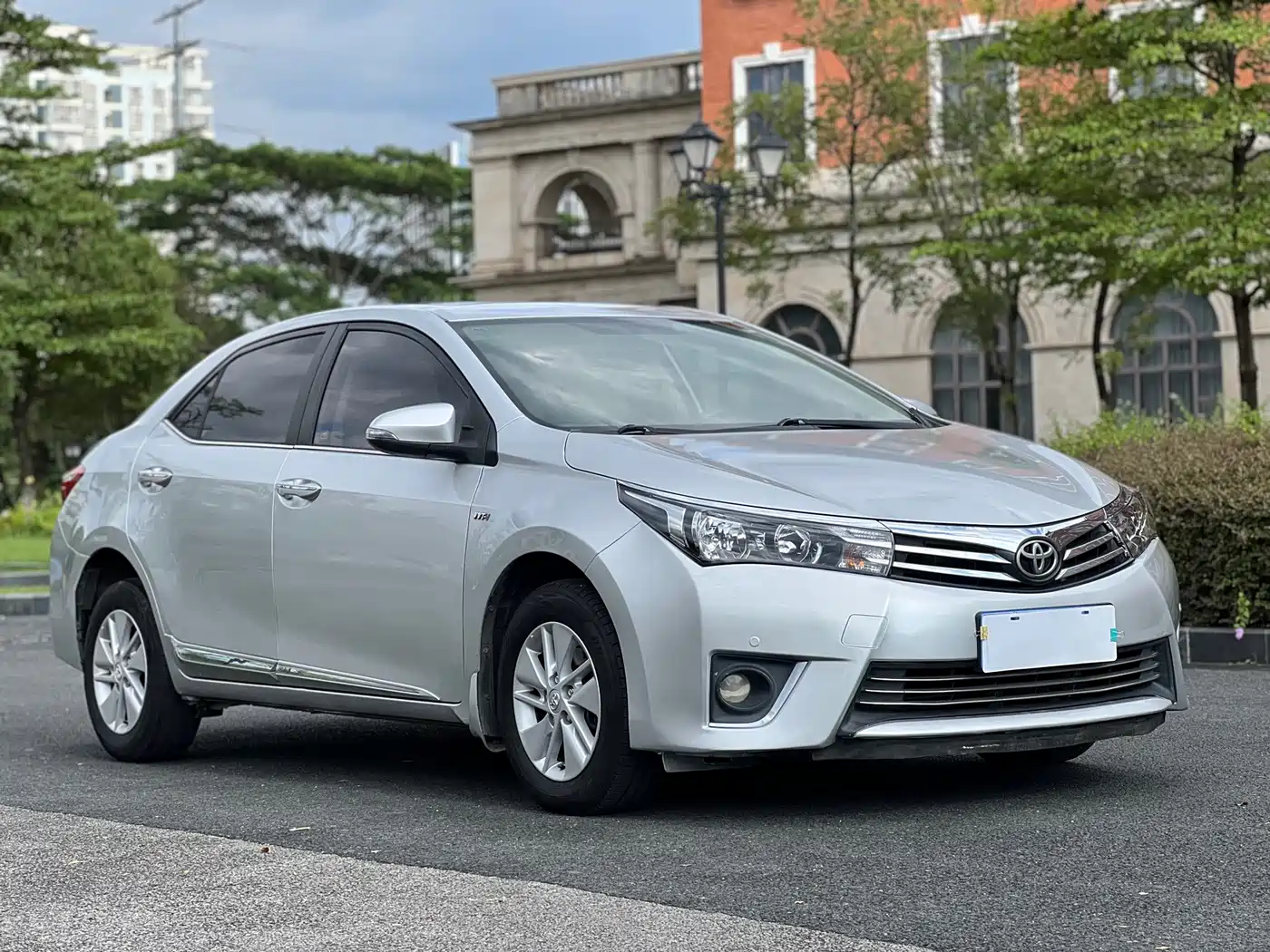 Photo 3 - Toyota Corolla