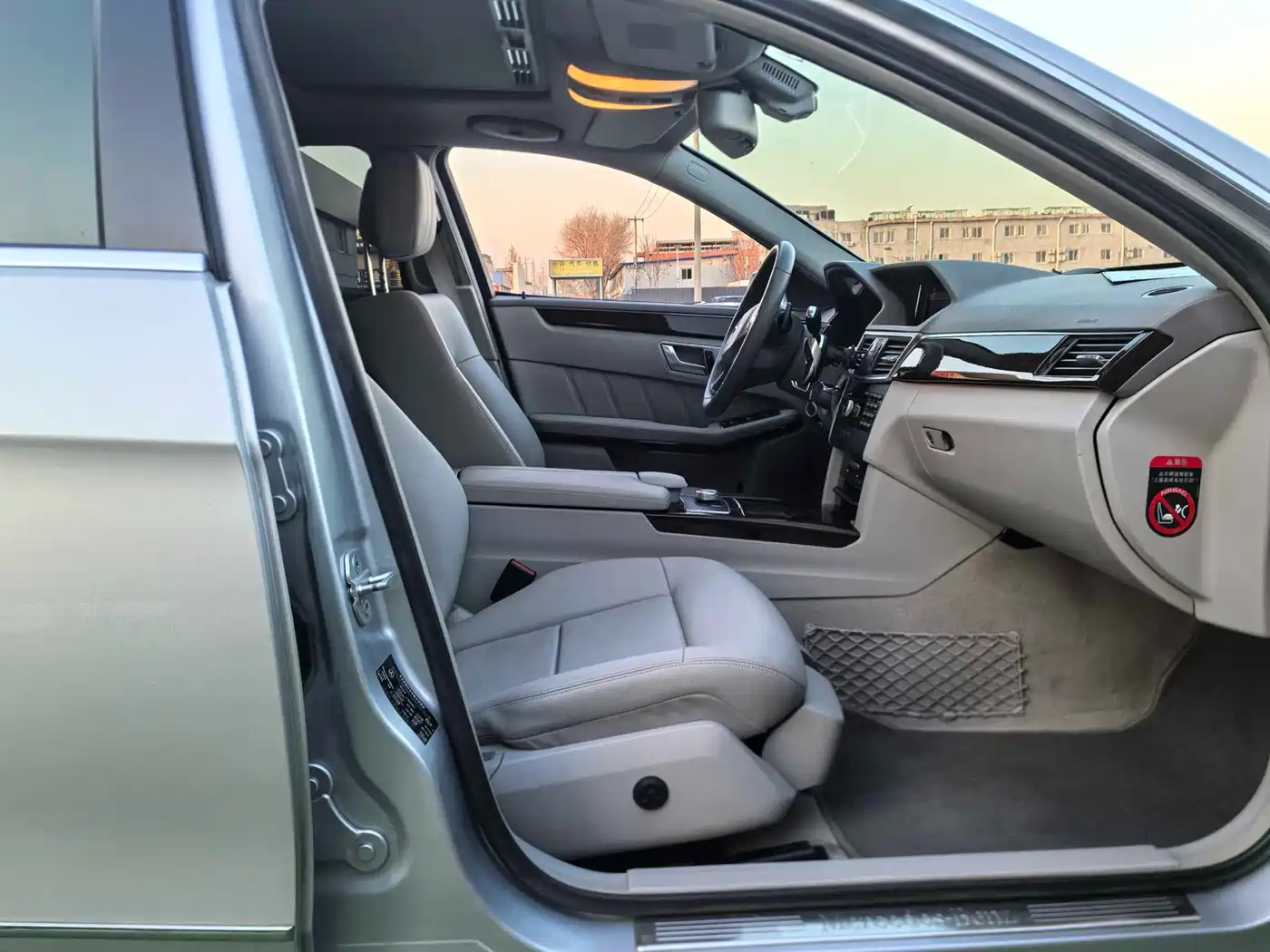 Mercedes-Benz E-Class 2012 E 200 L CGI Elegance фото 17