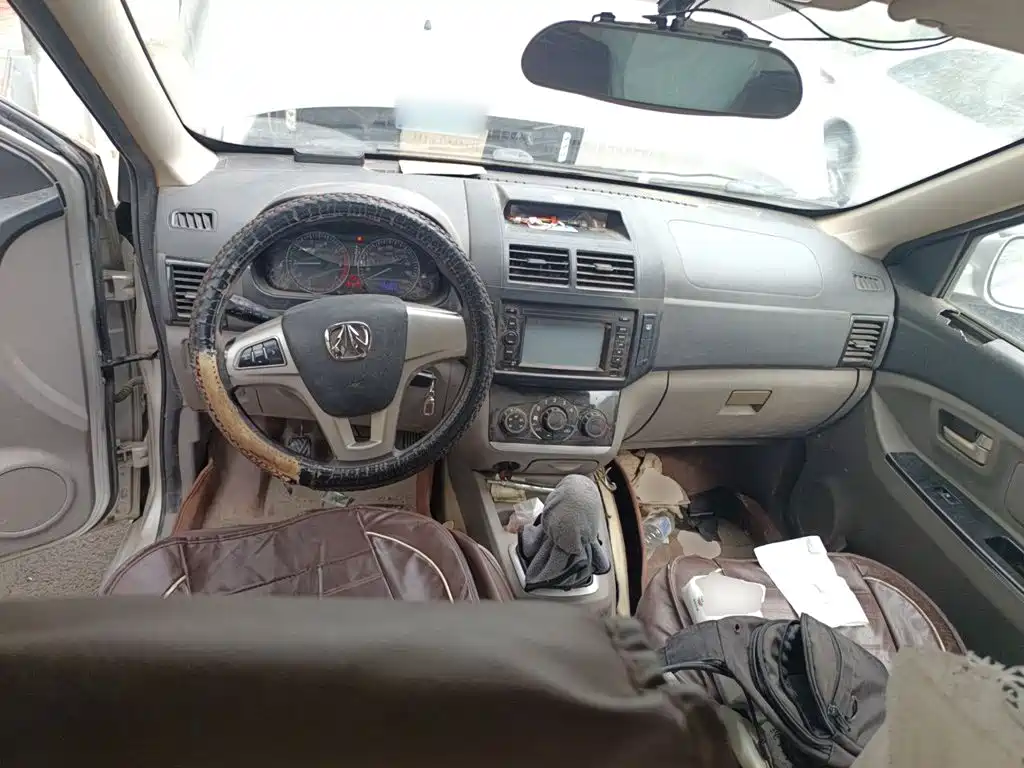 BAIC Weiwang M20 2015 2014 1.5L Comfort BJ415B