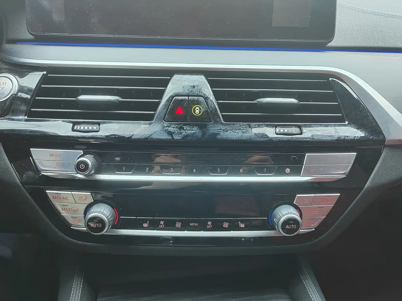 BMW 5 Series 2023 530Li Leading M Sport Package фото 14