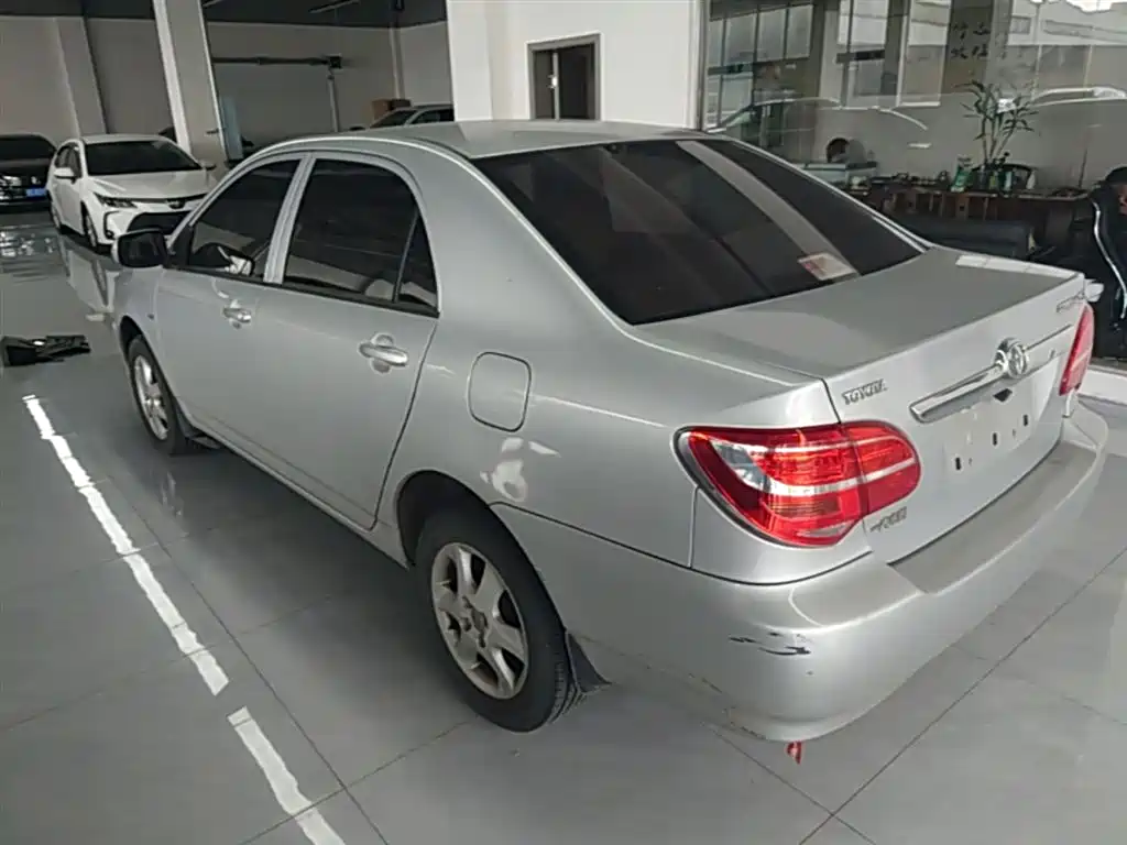 Toyota Corolla 2013 1.6L Automatic Excellence Edition фото 5