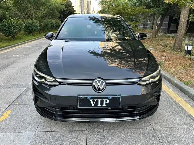 Volkswagen Golf 280TSI DSG R-Line