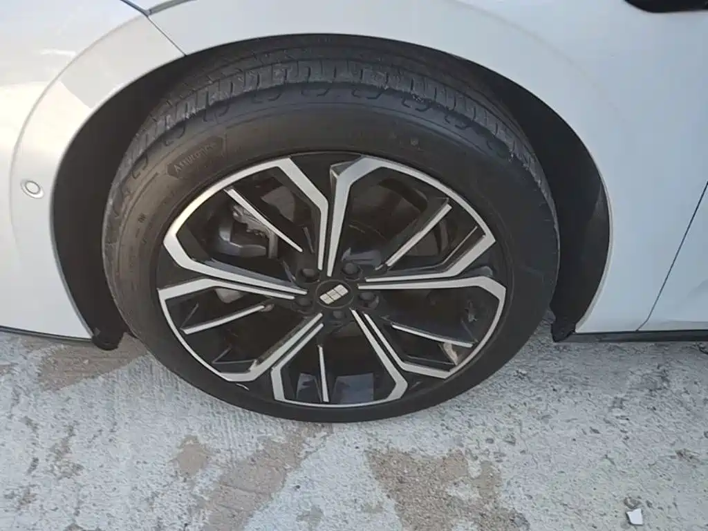 Geely Galaxy Galaxy E8 2025 2025 700km Long Voyage Smart Drive Edition