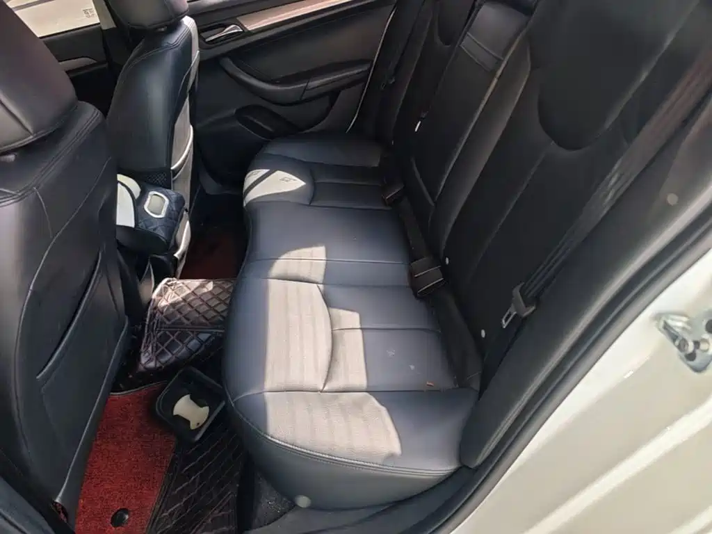 Roewe 360 2015 2015 1.5L Automatic Luxury