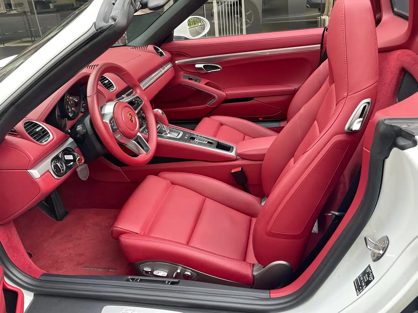 PORSCHE 718