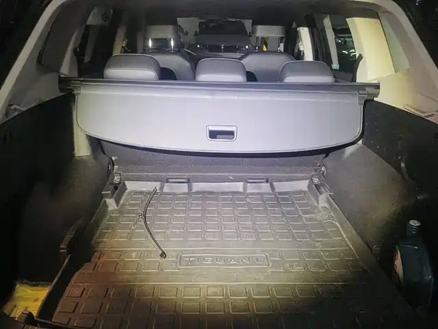 Volkswagen Tiguan L 2021 330TSI Automatic 2WD Comfort — фото 5