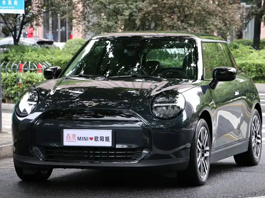 MINI Electric MINI COOPER 2025 2024 456km COOPER E Classic