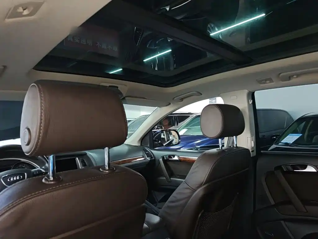 Photo 18 - Audi Q7