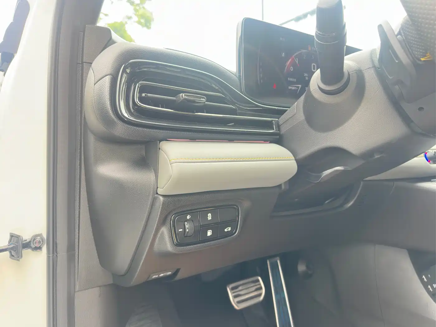 GAC Trumpchi Trumpchi Emkoo 2023 270T DCT J15 Edition фото 20