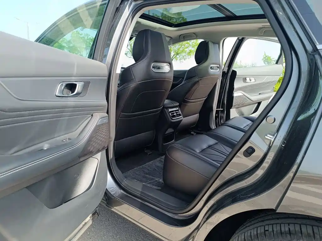 Changan UNI-K iDD 2026 2024 Model Smart Electric iDD 1.5T 135km Intelligent Fun Type