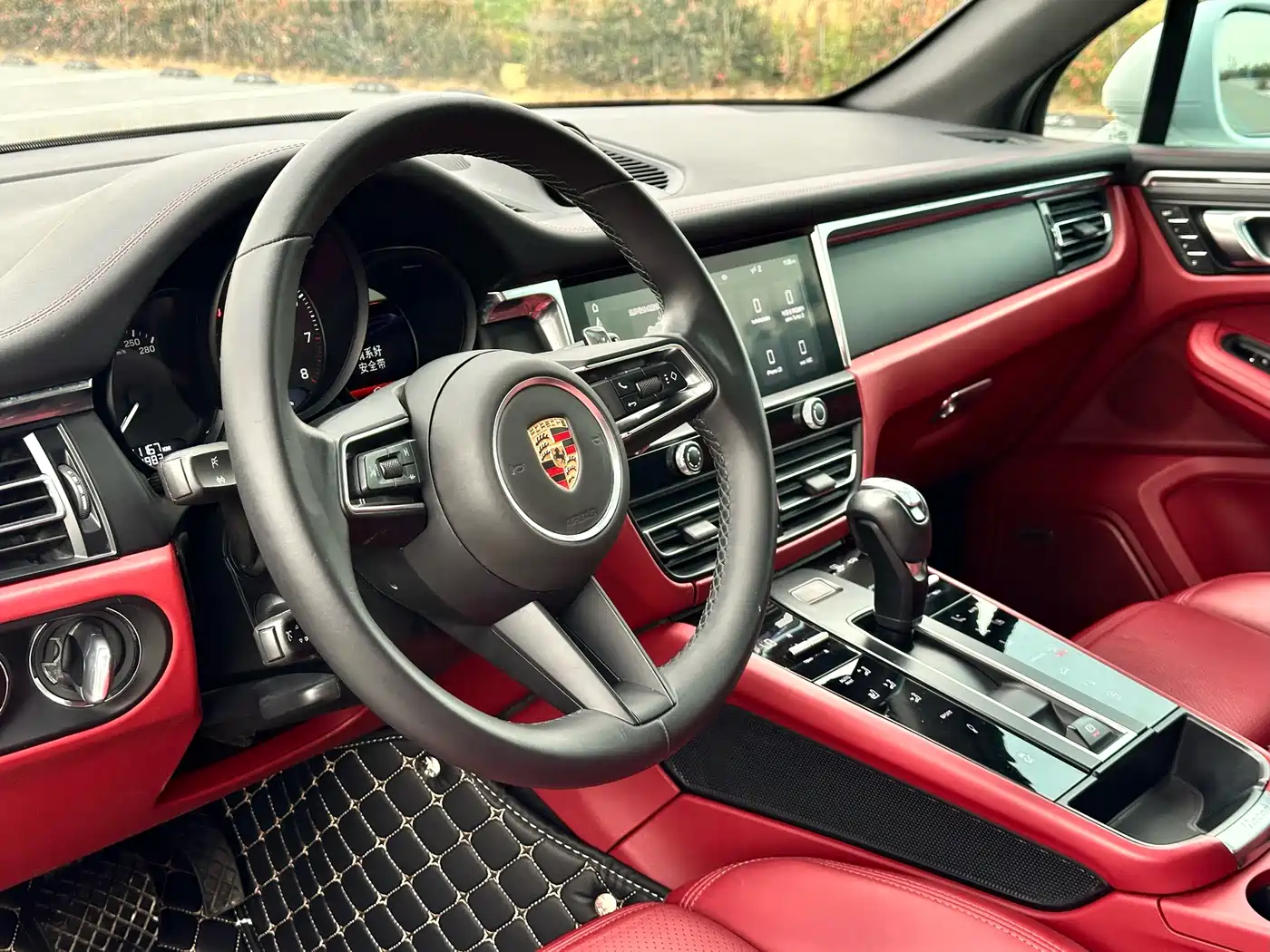 Porsche Macan 2024 Macan 2.0T фото 9