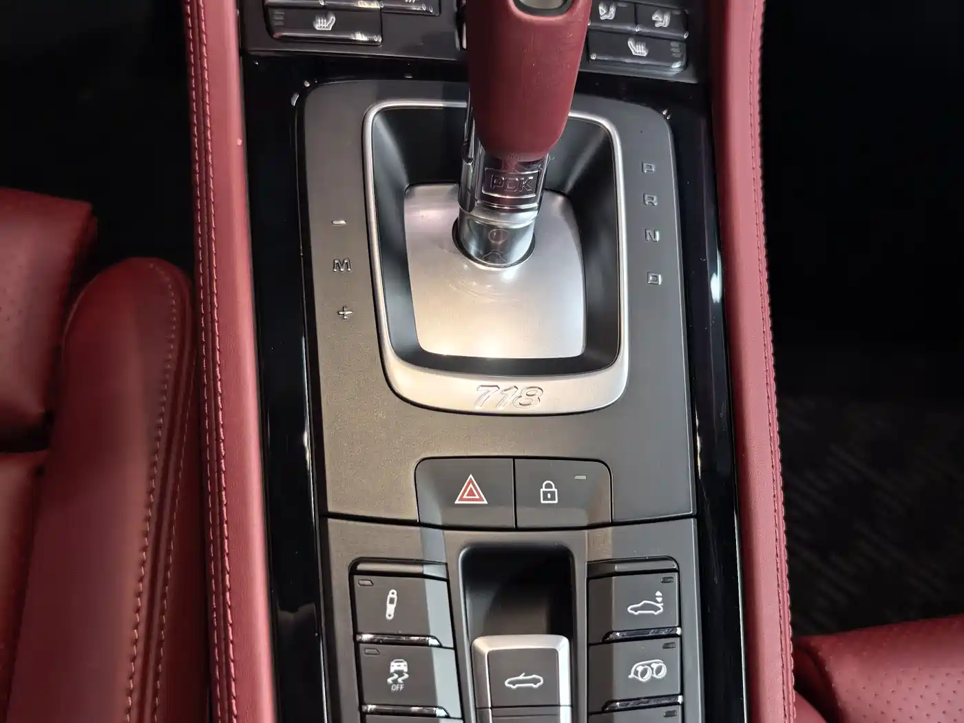 Porsche 718 2022 Boxster 2.0T фото 8