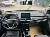 Фото 6 - Baojun 360