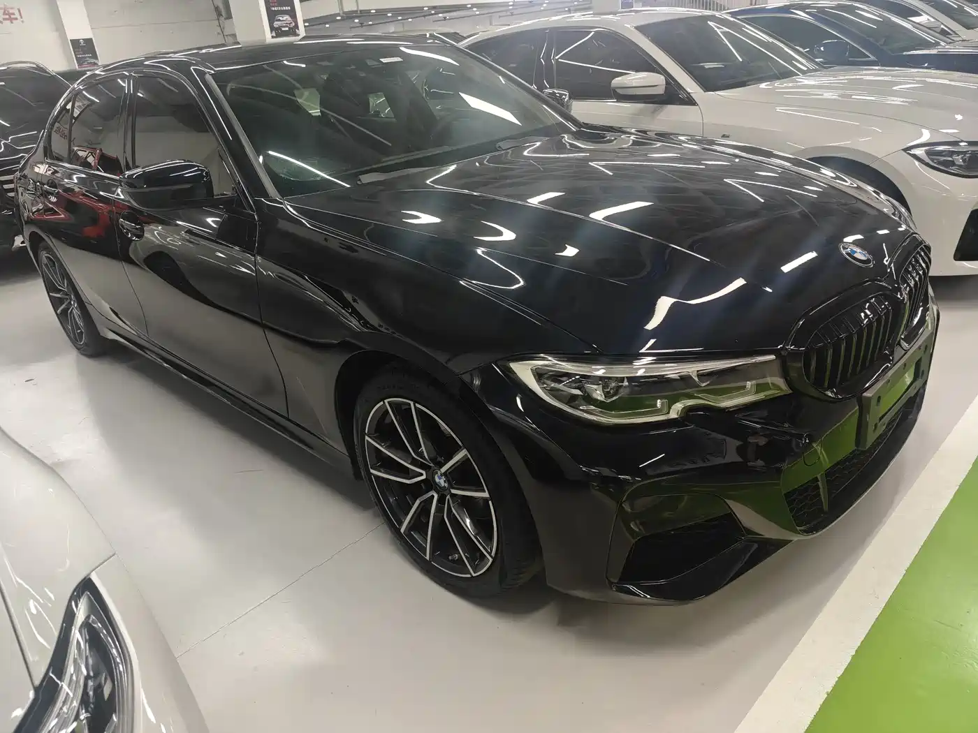 BMW 3 Series 2022 325Li M Sport Package фото 3