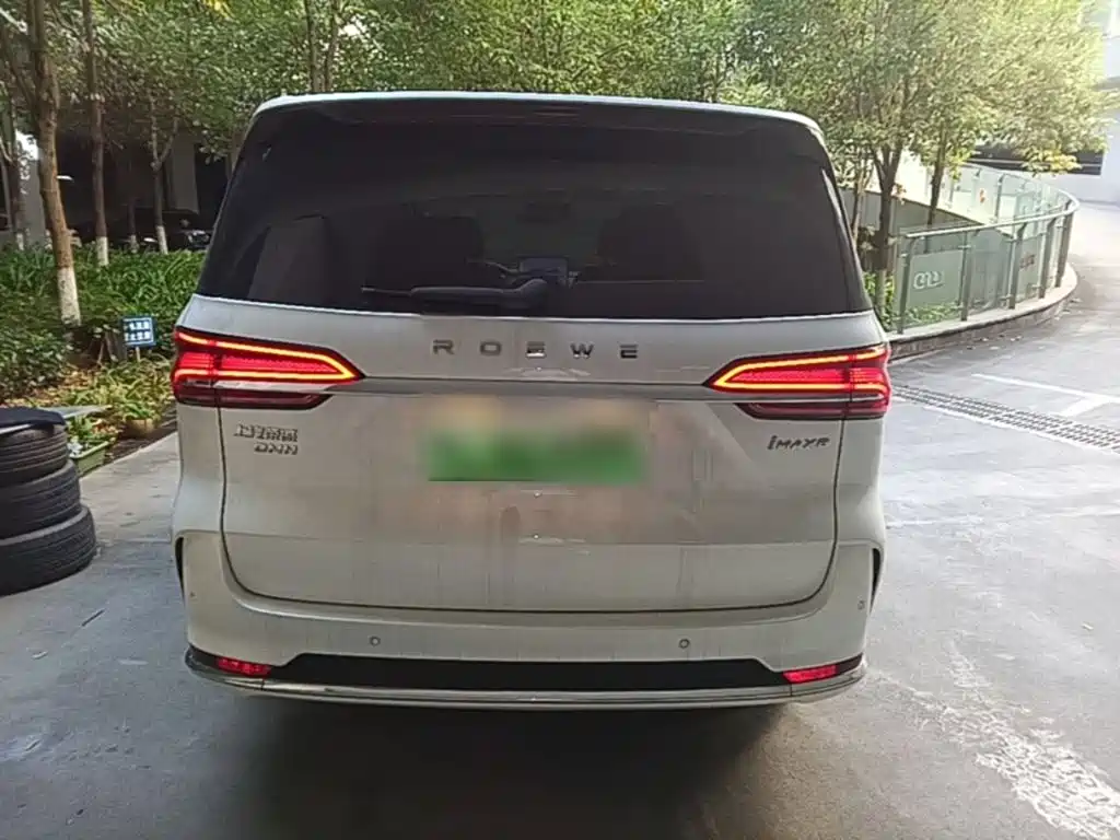 Photo 6 - Roewe iMAX8 EV