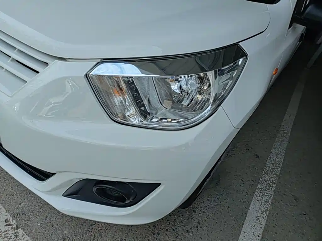 Venucia R30 2016 2014 1.2L Manual Premium Edition