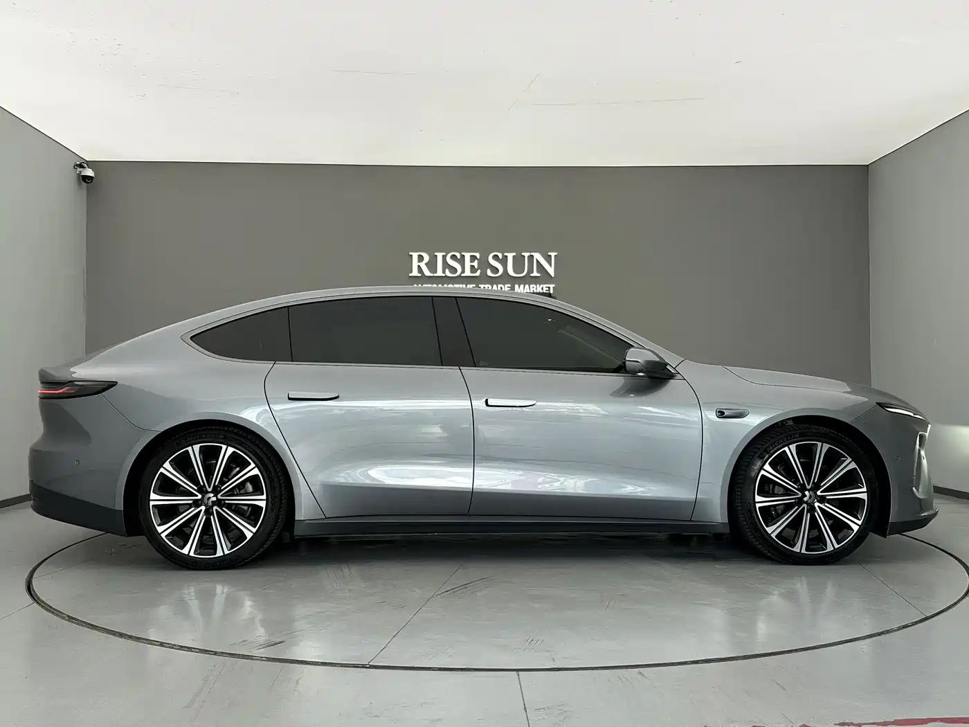 NIO ET7 2024 2024 75kWh Executive Signature Edition