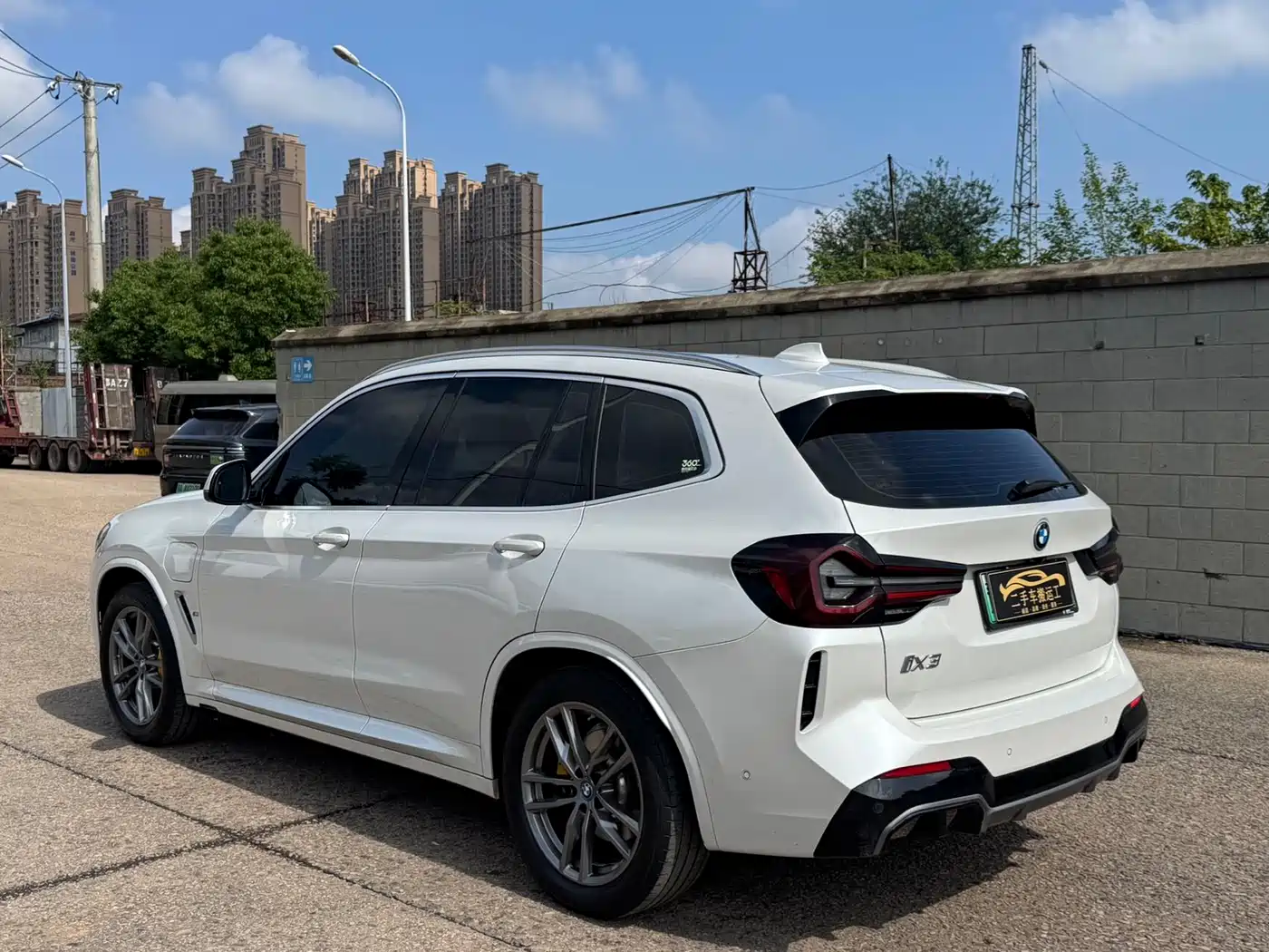 BMW iX3 2022 Leading Edition фото 9