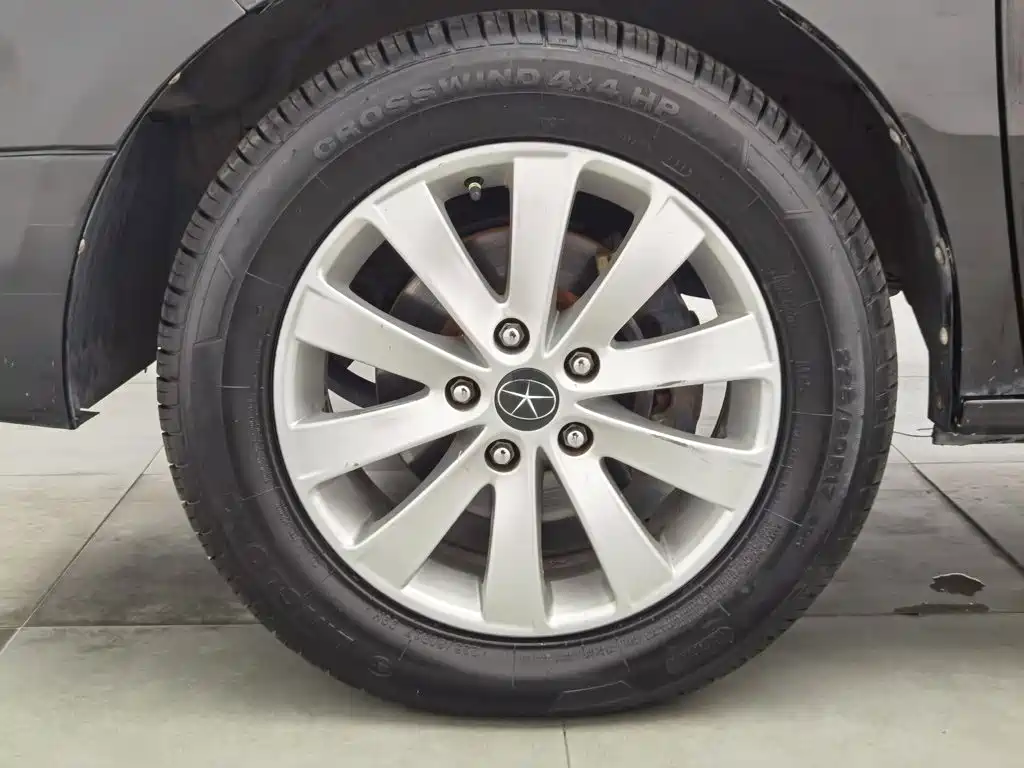 Фото 17 - JAC Motors Refine M5