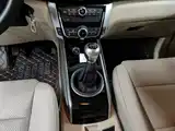 Фото 14 - Zotye Damai X5