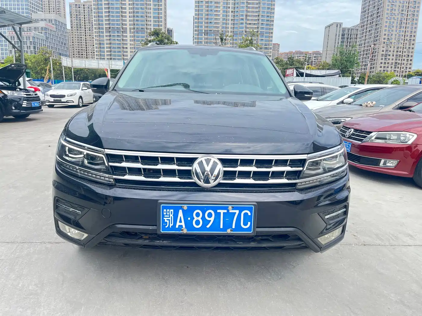 Фото 2 - Volkswagen Tiguan L