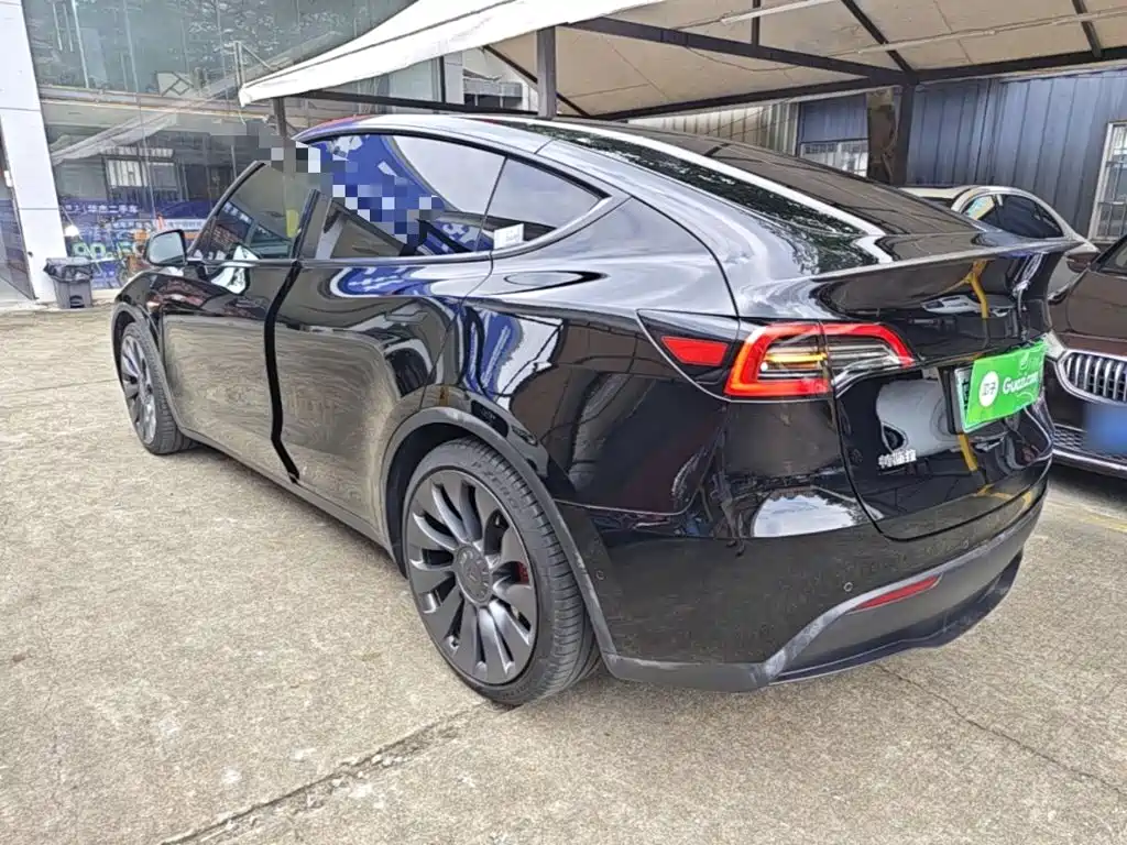 Фото 5 - Tesla Model Y