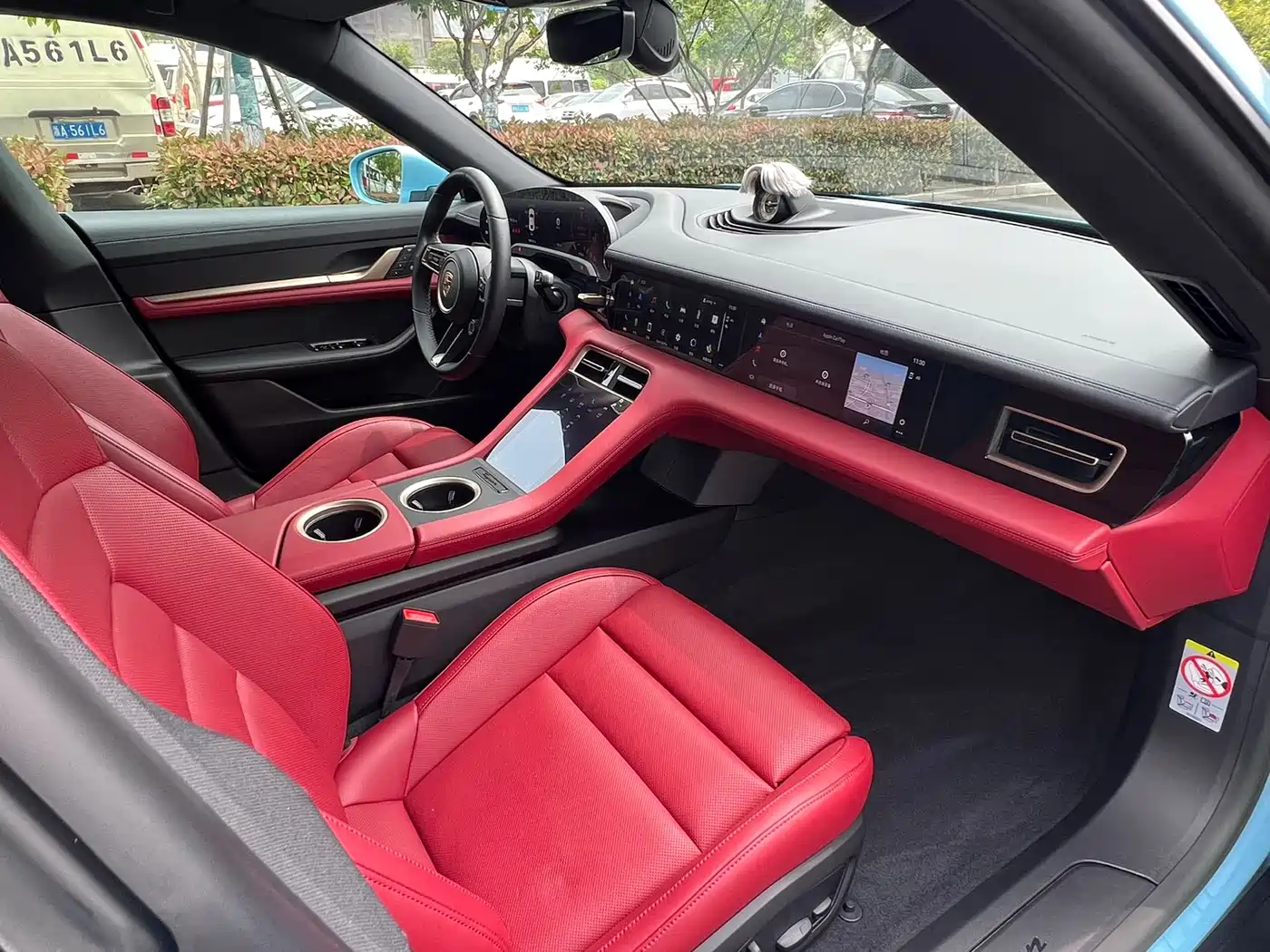 Porsche Taycan 2022 Facelift Taycan фото 6