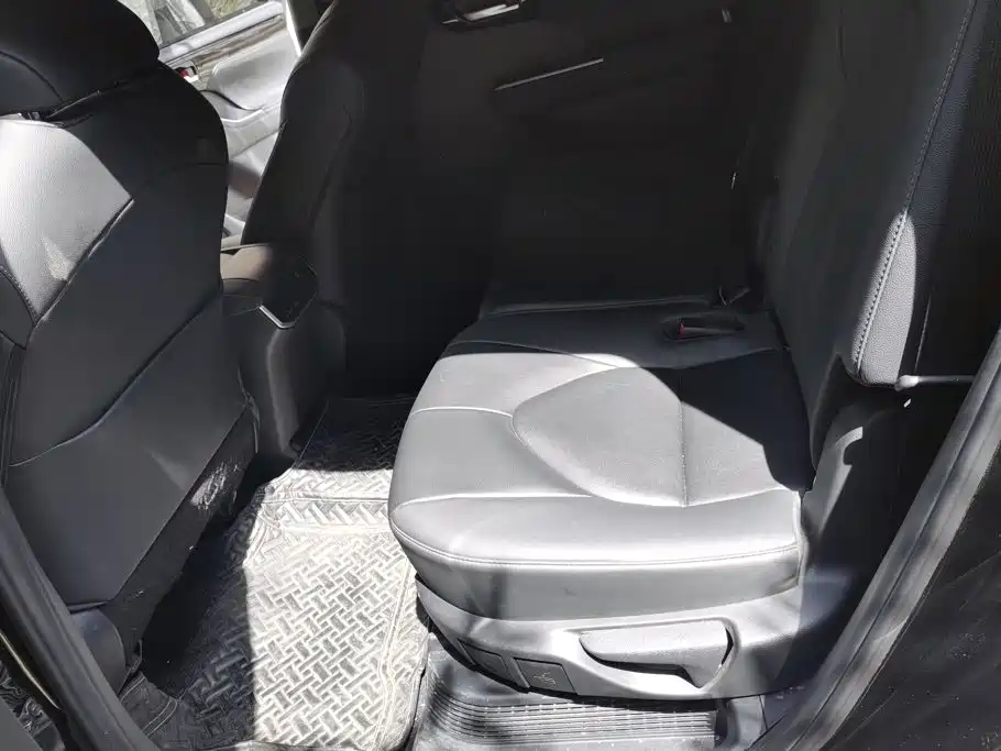 Toyota Highlander 2023 2022 Model Dual Engine 2.5L 4WD Premium Edition 7-Seater