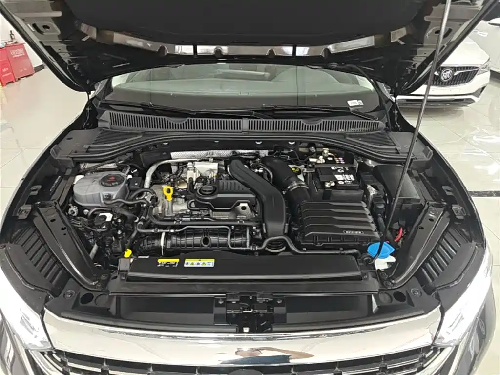 Volkswagen Sagitar 2025 Model Second Facelift 300TSI DSG Transcend Edition фото 20