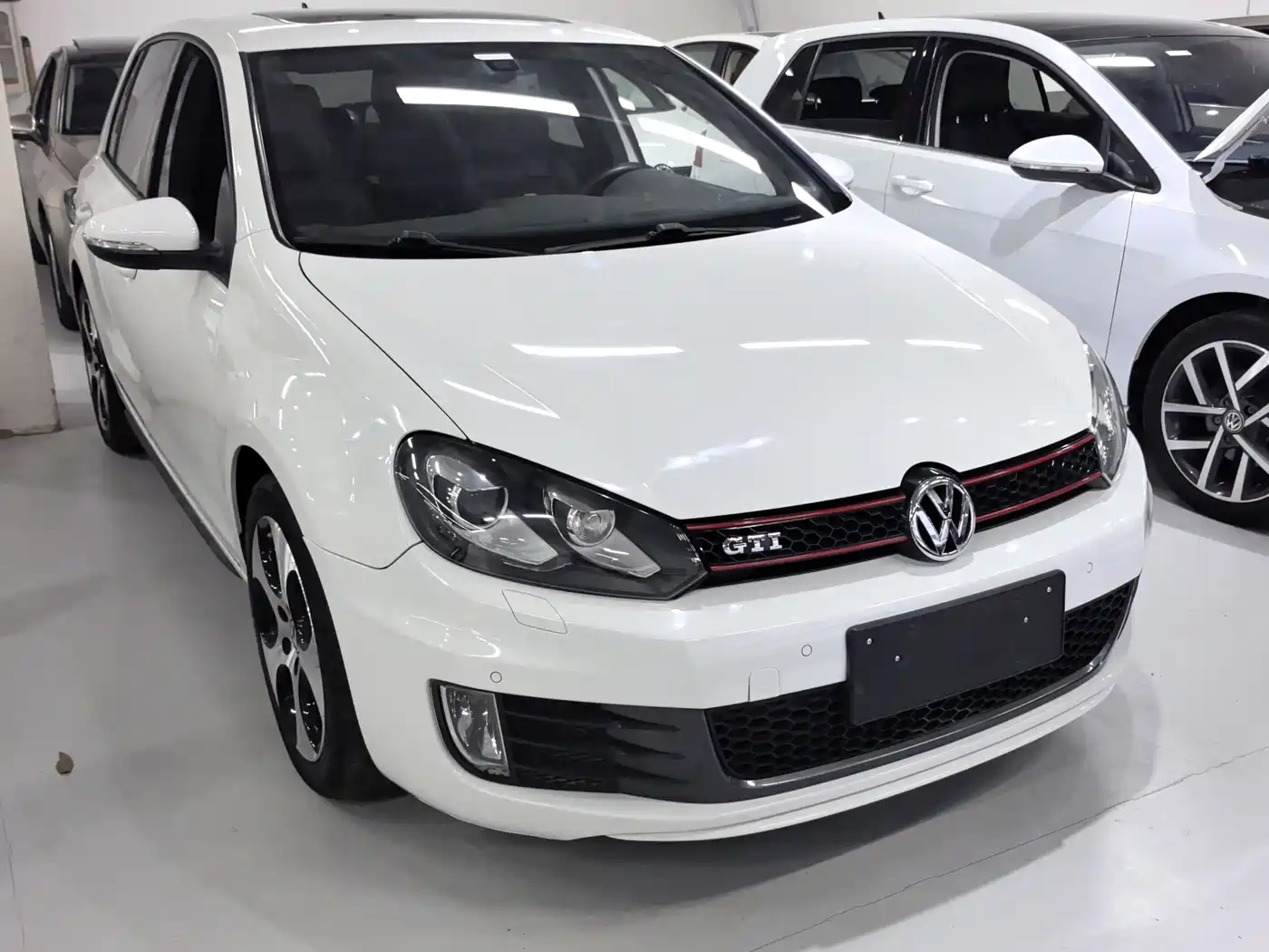 Volkswagen Golf GTI 2012 2.0TSI GTI фото 2