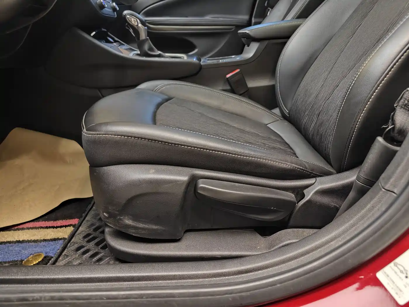 Buick Verano 2020 20T CVT Leading фото 11