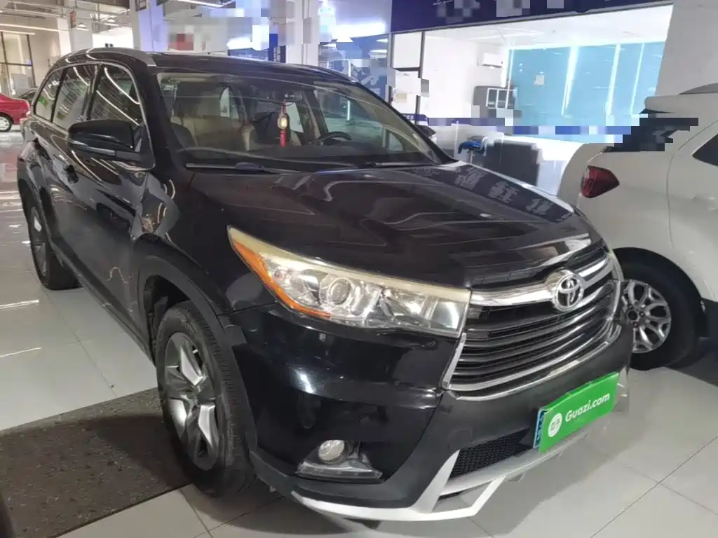 Photo 4 - Toyota Highlander