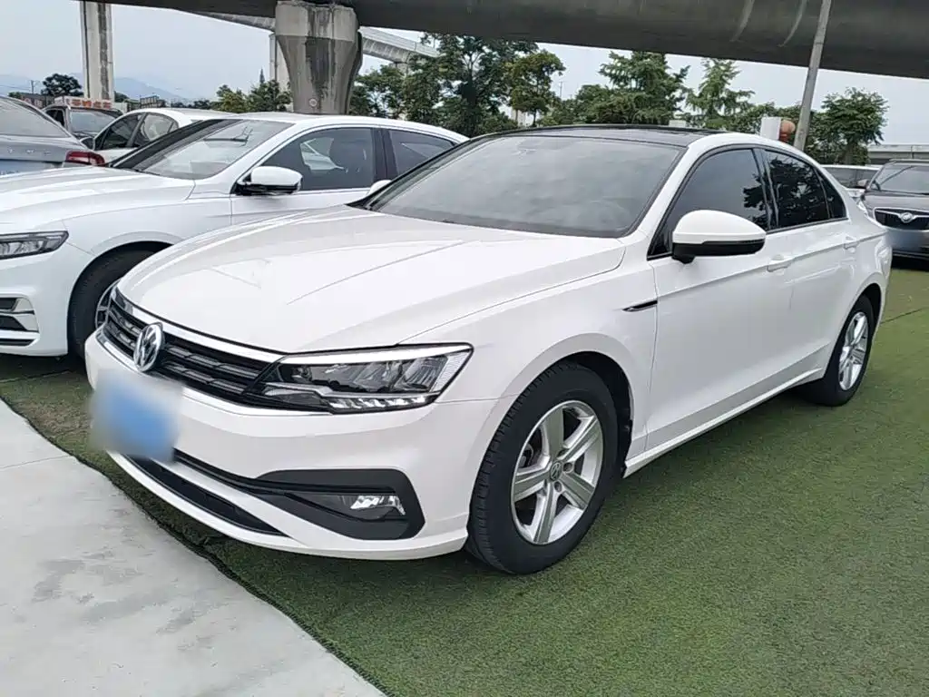 Volkswagen Lamando 2021 230TSI DSG Fashion Edition